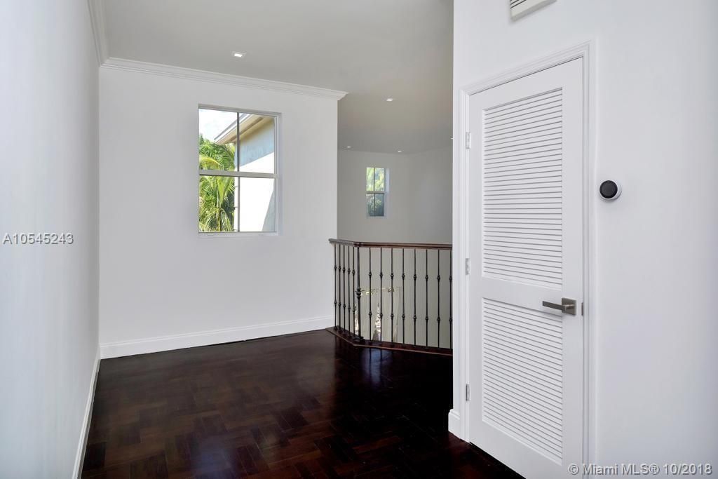 Villa in Miami, USA, 290 m² - picture 13