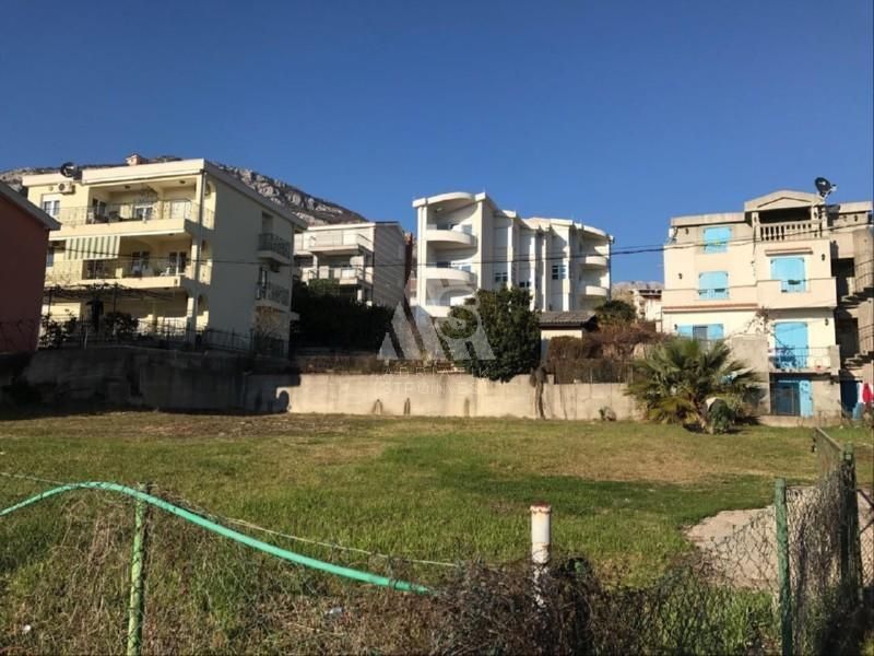 Land in Bar, Montenegro, 690 m² - picture 2