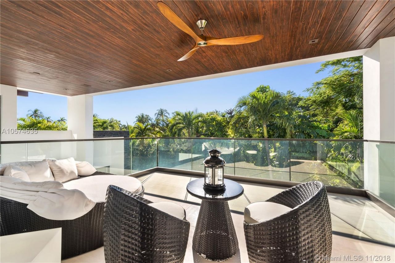 Villa en Miami, Estados Unidos, 600 m² - imagen 7