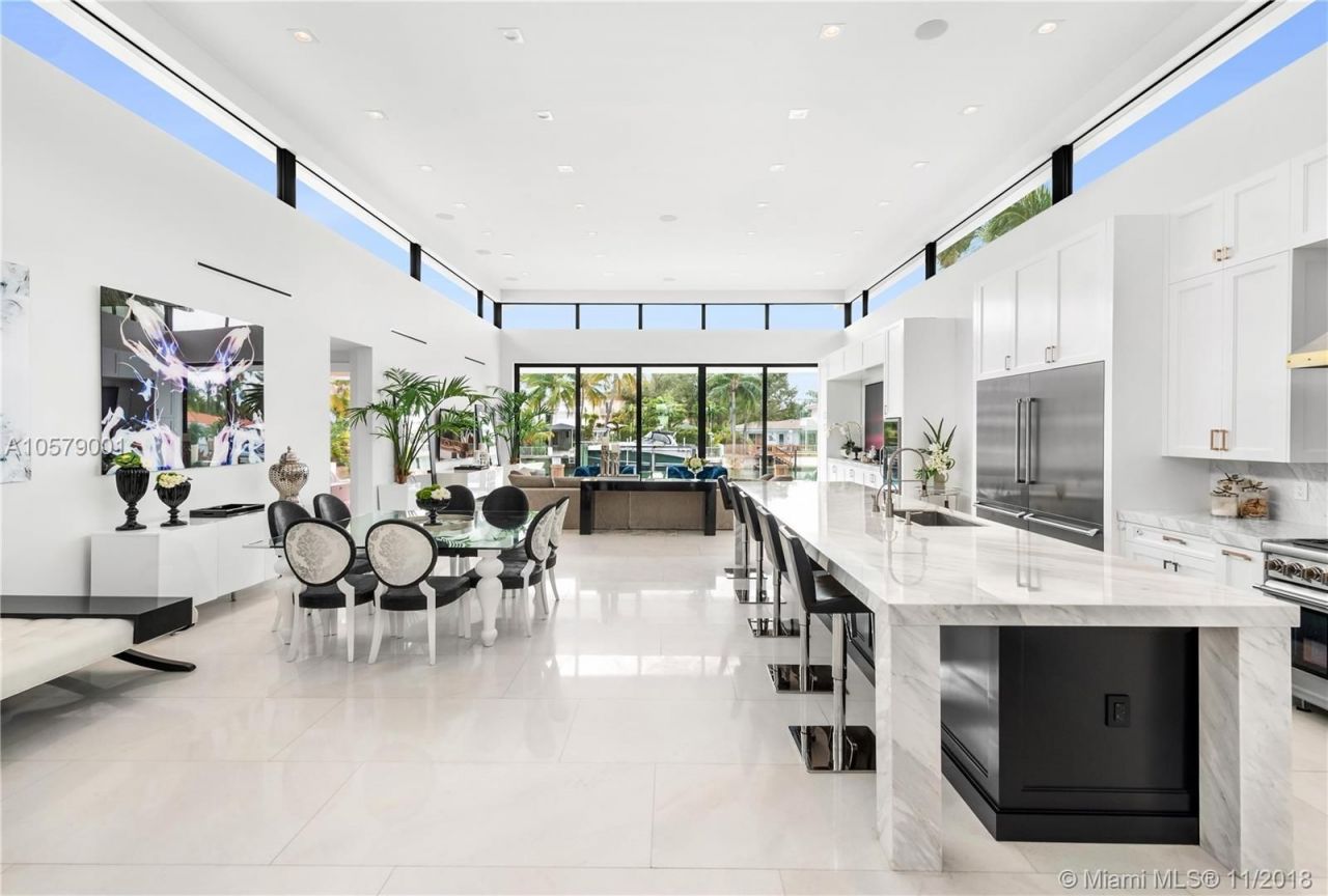 Villa a Miami, USA, 350 m² - foto 13