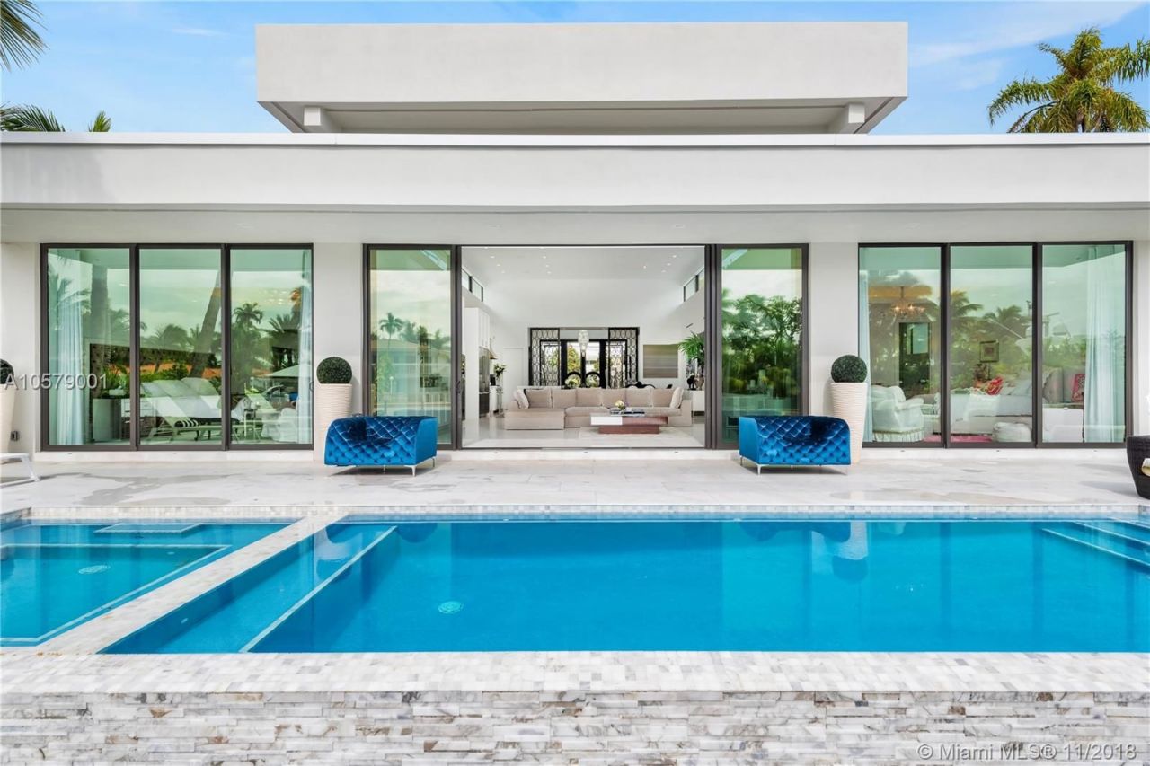 Villa in Miami, USA, 350 m² - Foto 1