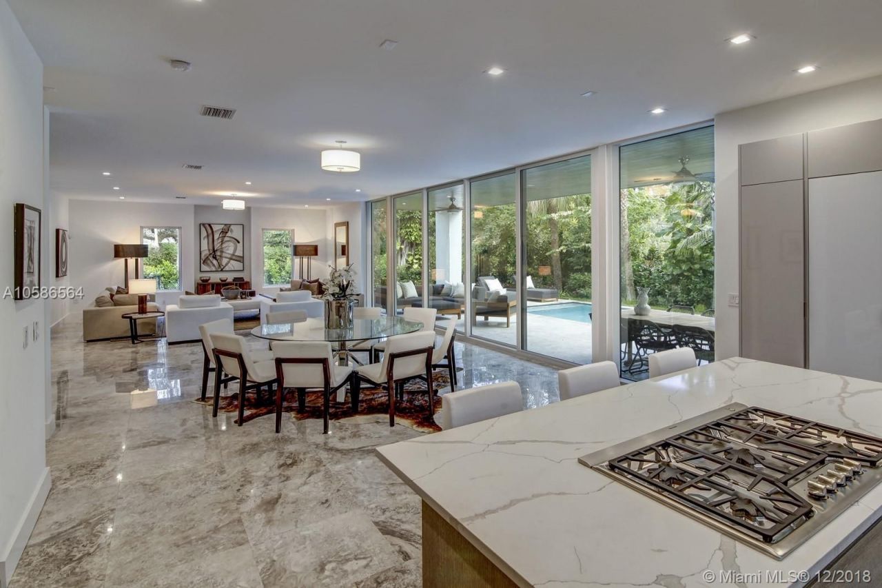 Villa in Miami, USA, 450 m² - picture 2