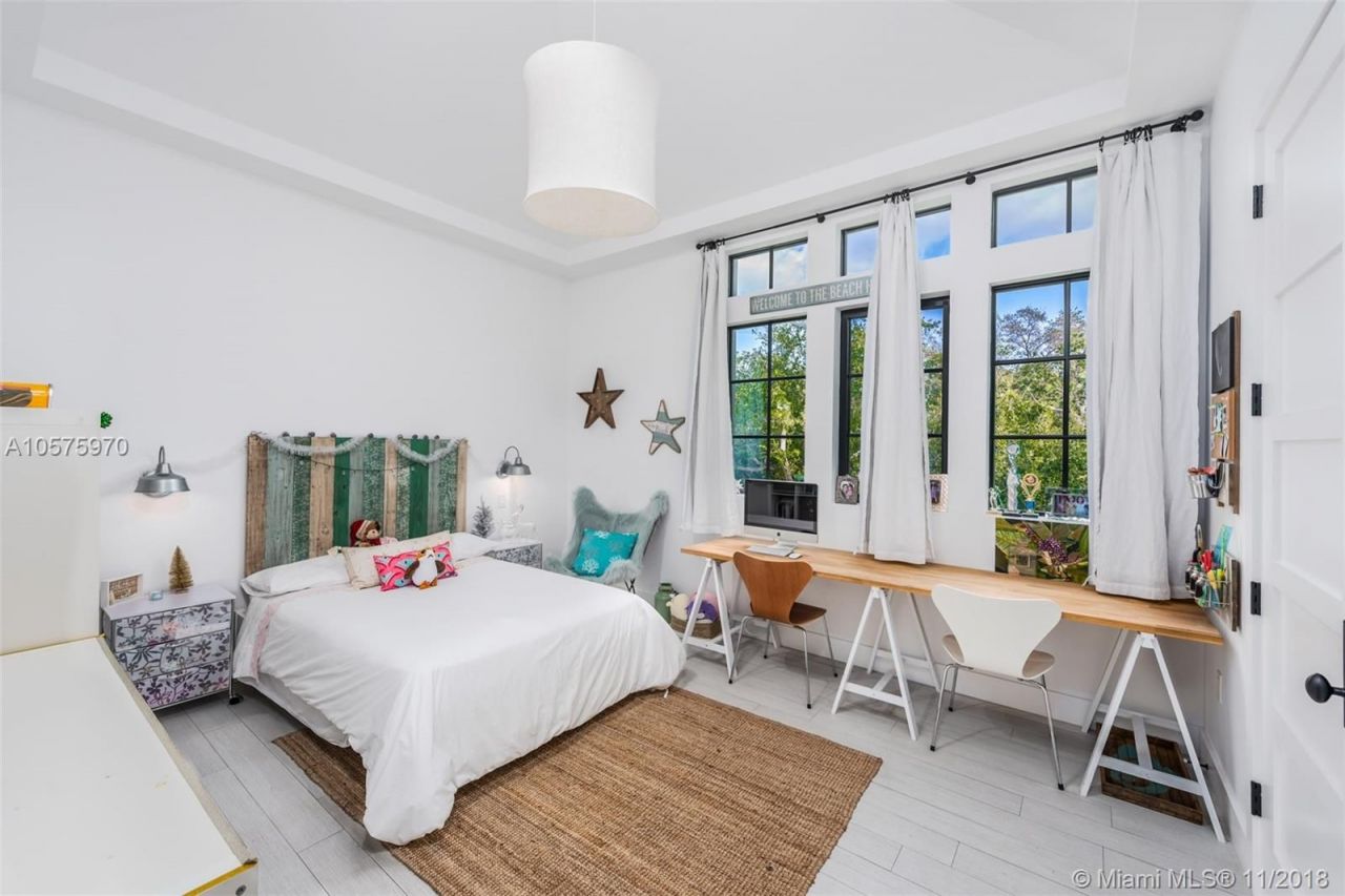 Villa in Miami, USA, 350 m² - picture 8