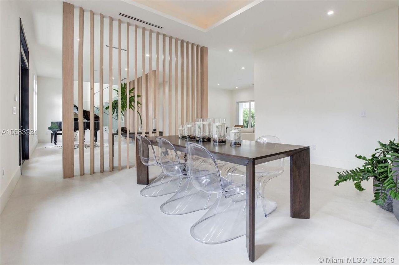 House in Miami, USA, 350 m² - picture 8