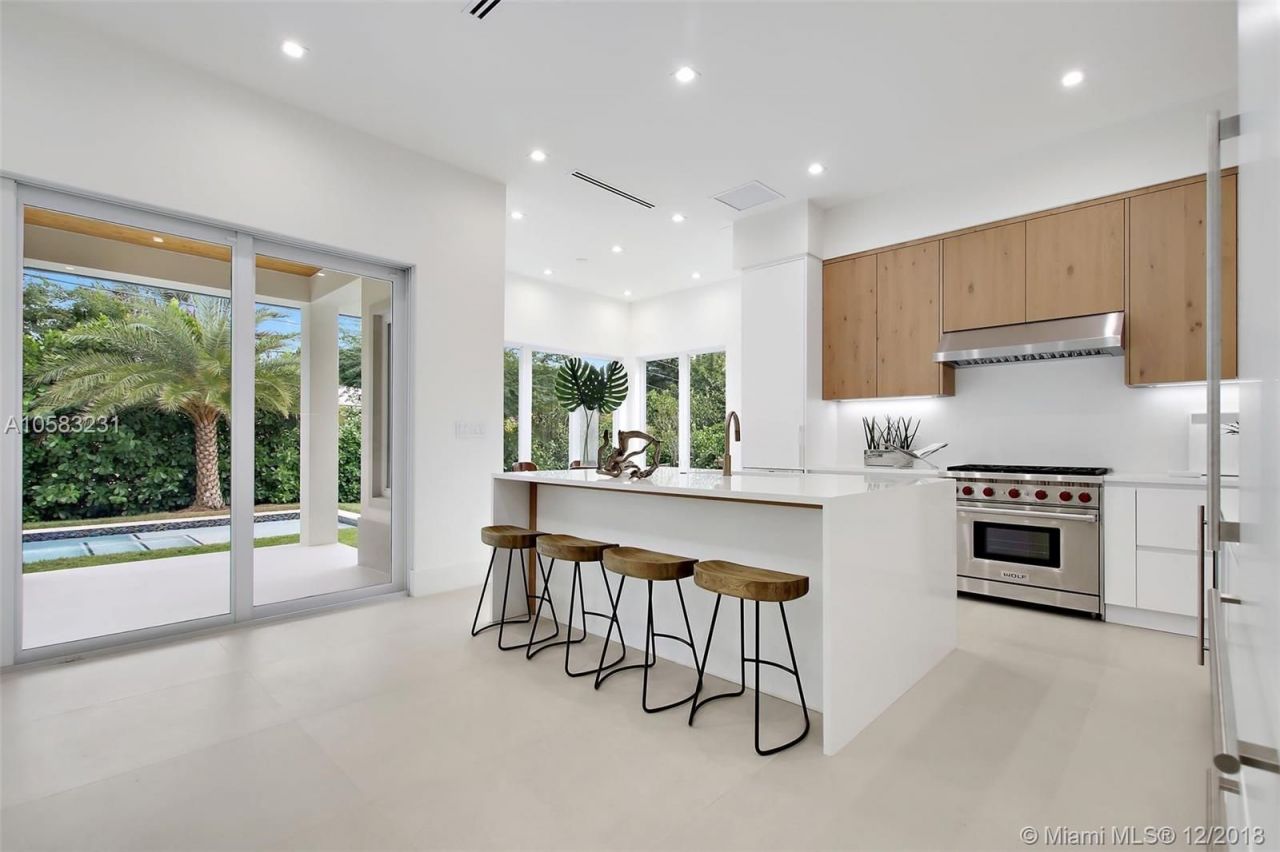 House in Miami, USA, 350 m² - picture 9