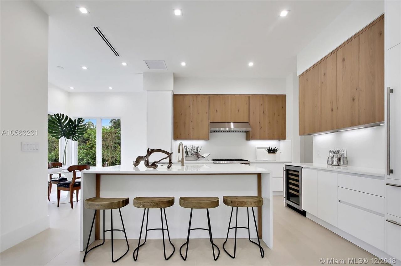 House in Miami, USA, 350 m² - picture 14