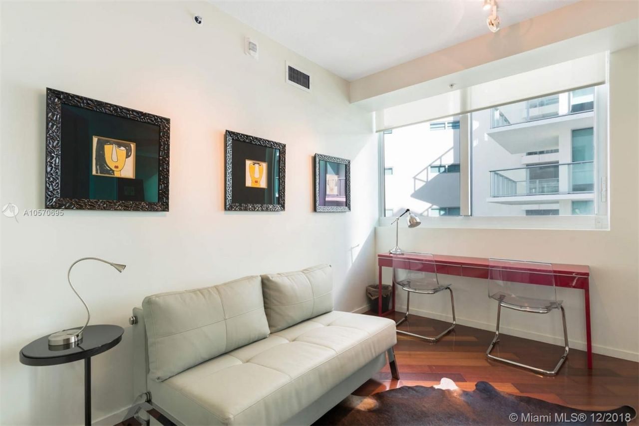 Apartment in Miami, USA, 140 m² - picture 9