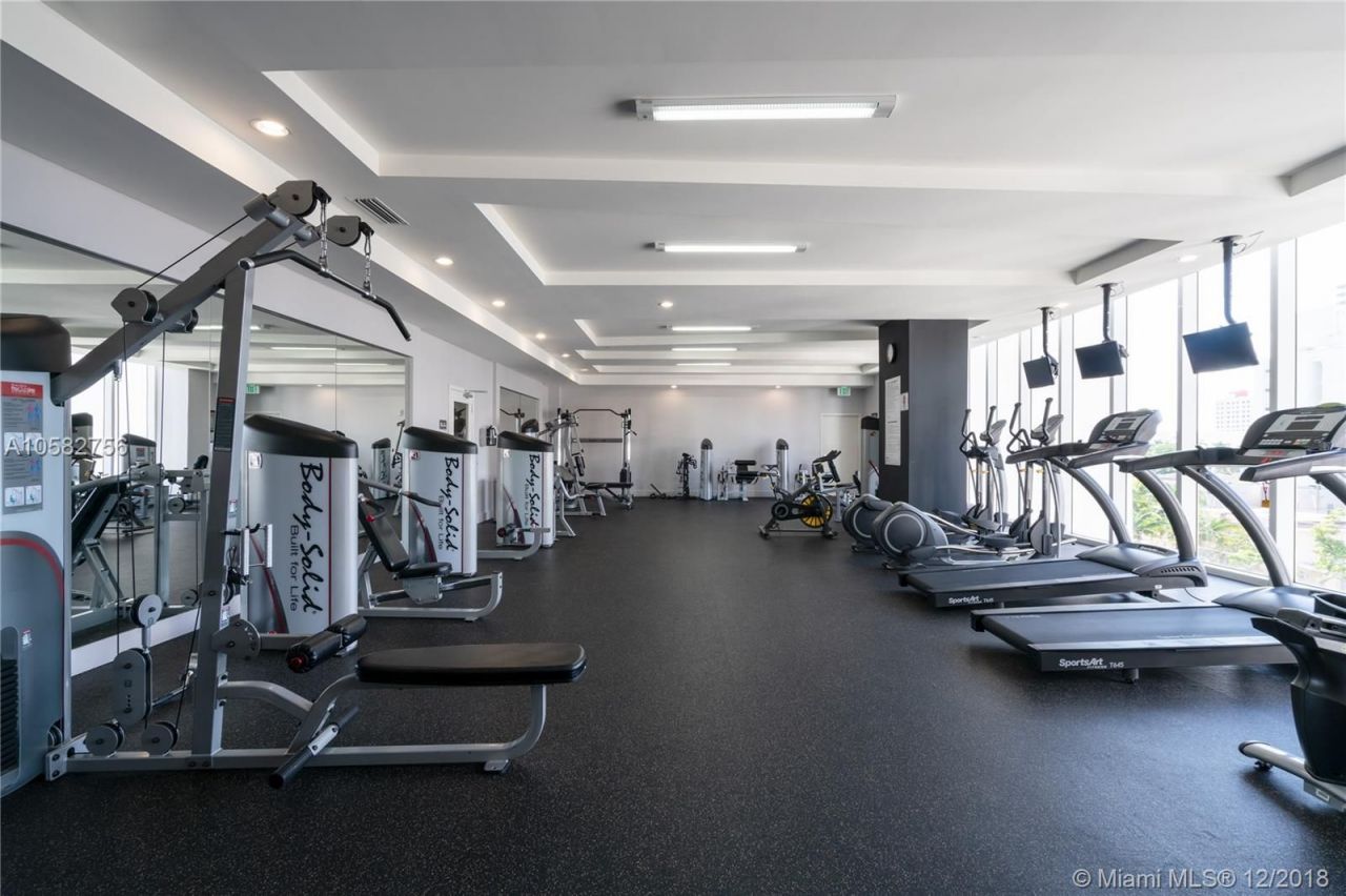 Apartment in Miami, USA, 150 m² - picture 15