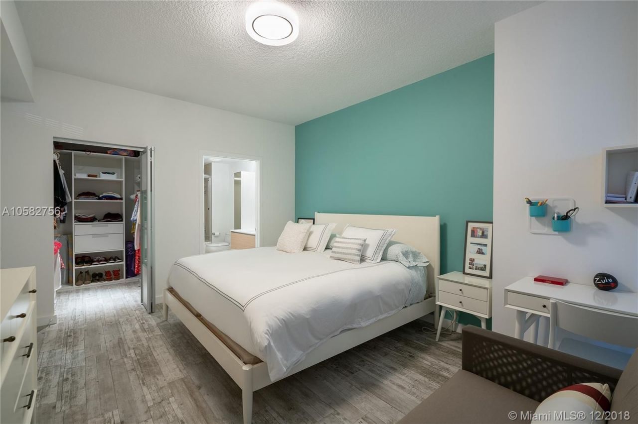 Apartment in Miami, USA, 150 m² - picture 6