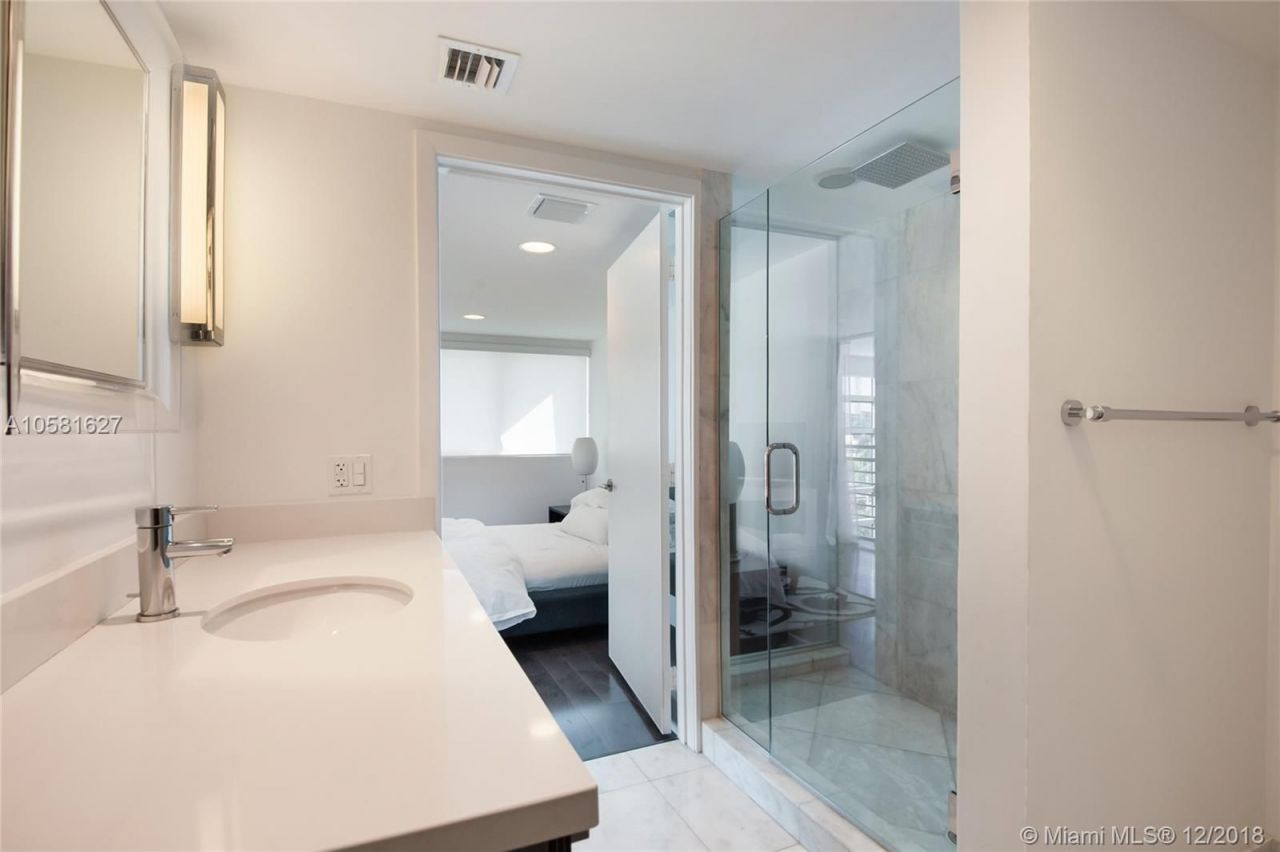 Ático en Miami, Estados Unidos, 100 m² - imagen 8