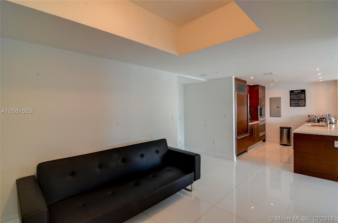 Apartment in Miami, USA, 130 m² - picture 5