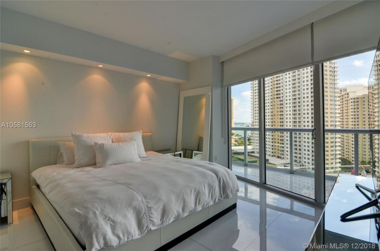 Apartment in Miami, USA, 130 m² - picture 12