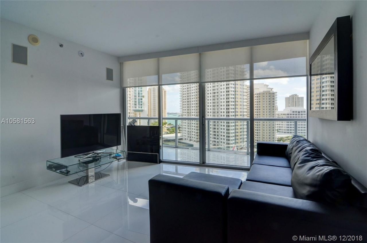 Apartment in Miami, USA, 130 m² - picture 9