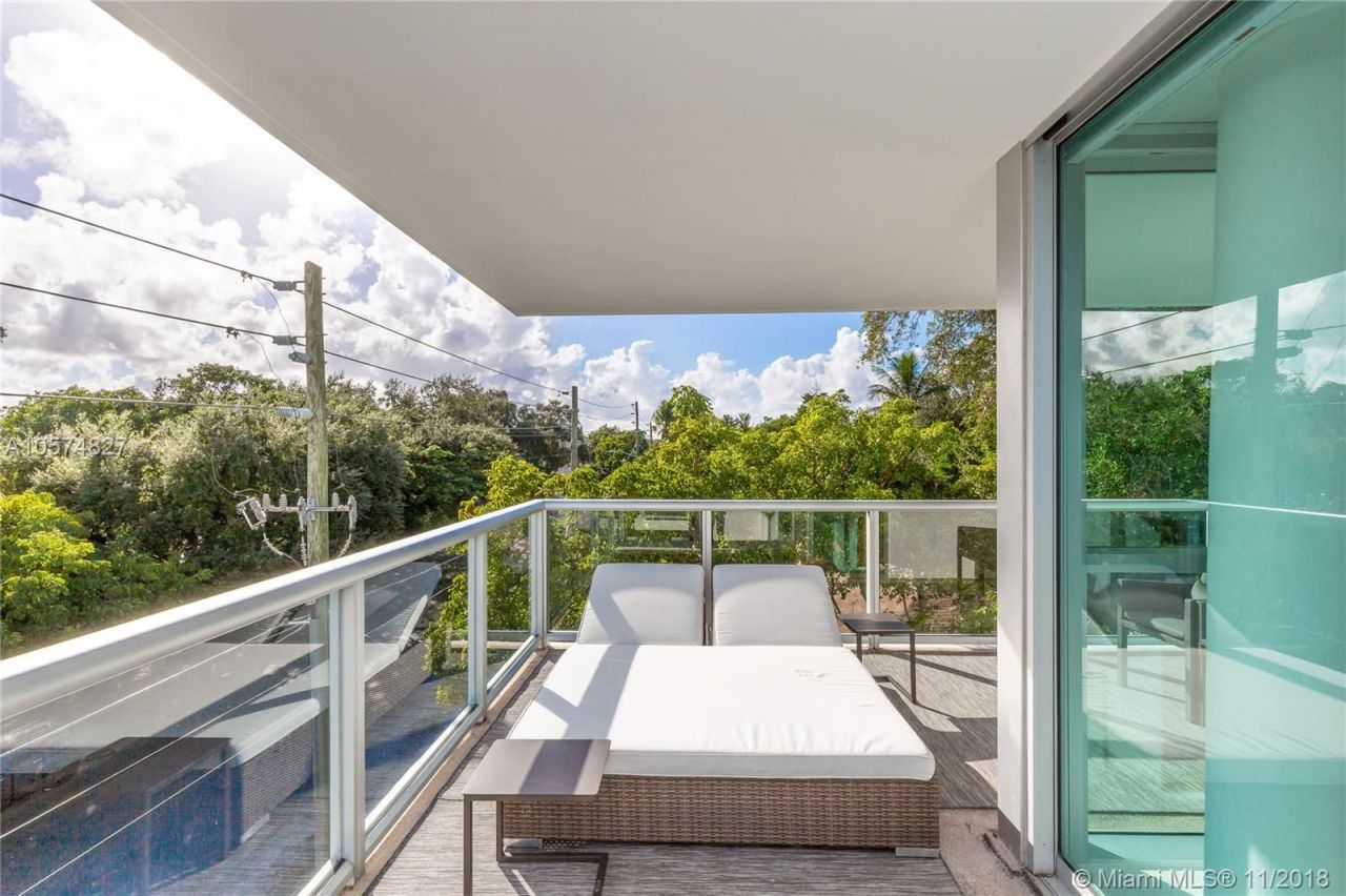 Apartment in Miami, USA, 120 m² - picture 8