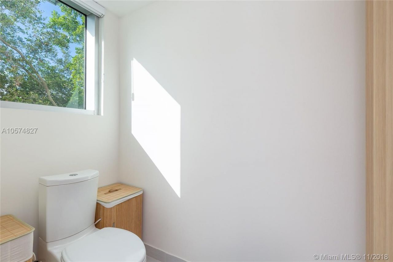 Apartment in Miami, USA, 120 m² - picture 10