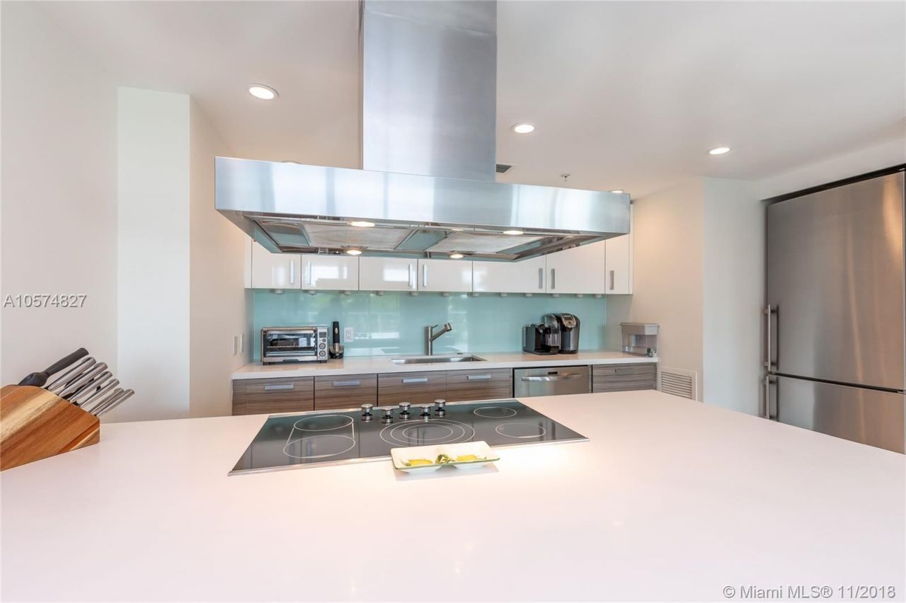 Apartment in Miami, USA, 120 m² - picture 16