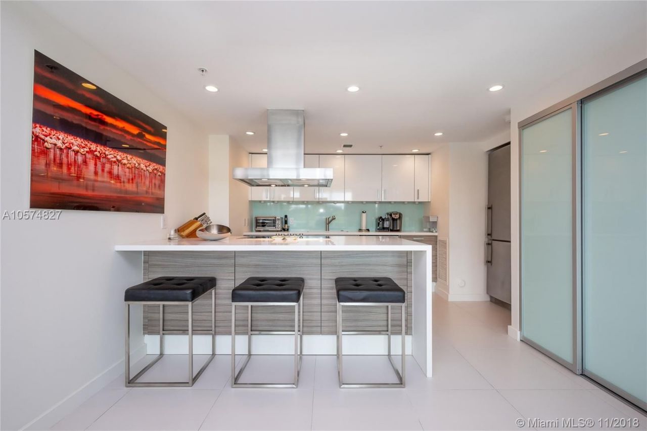 Apartment in Miami, USA, 120 m² - picture 15