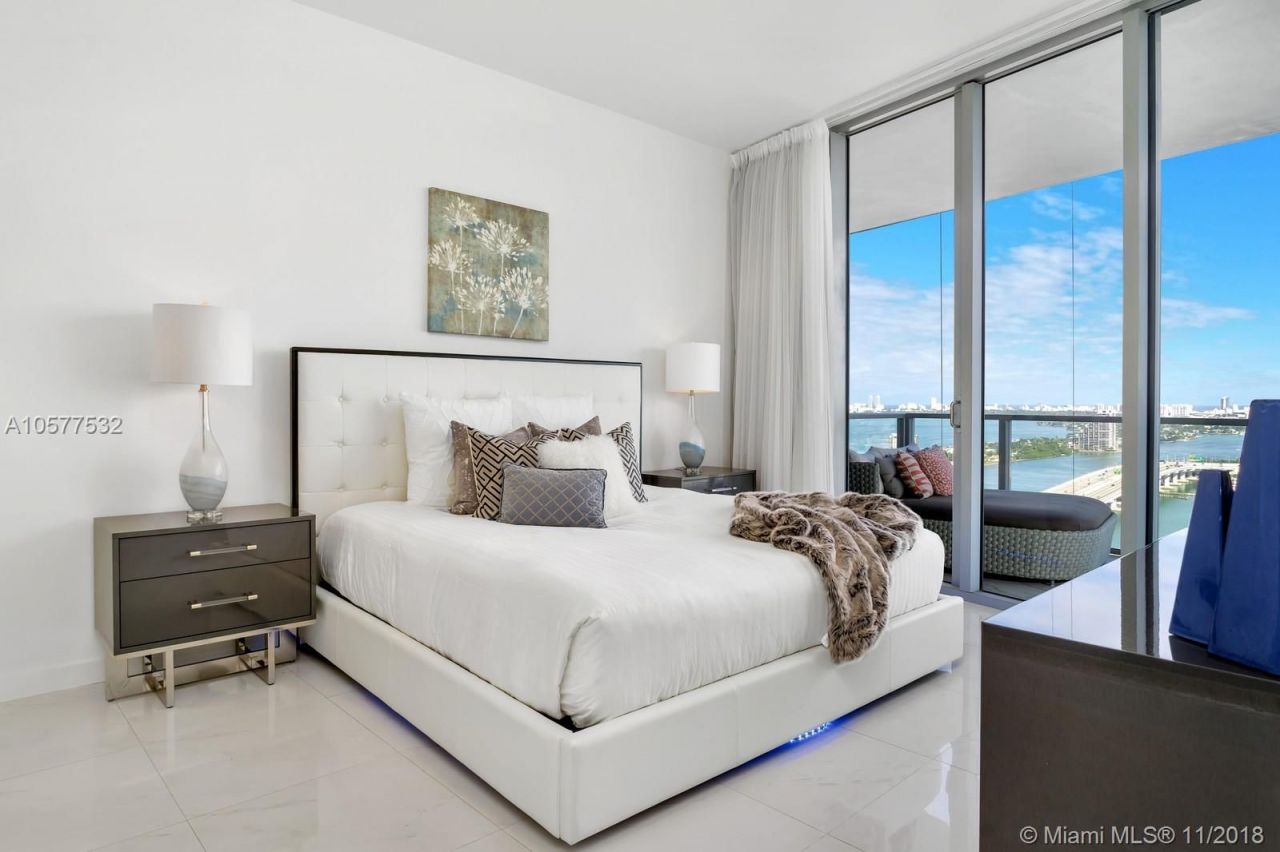 Apartamento en Miami, Estados Unidos, 140 m² - imagen 10