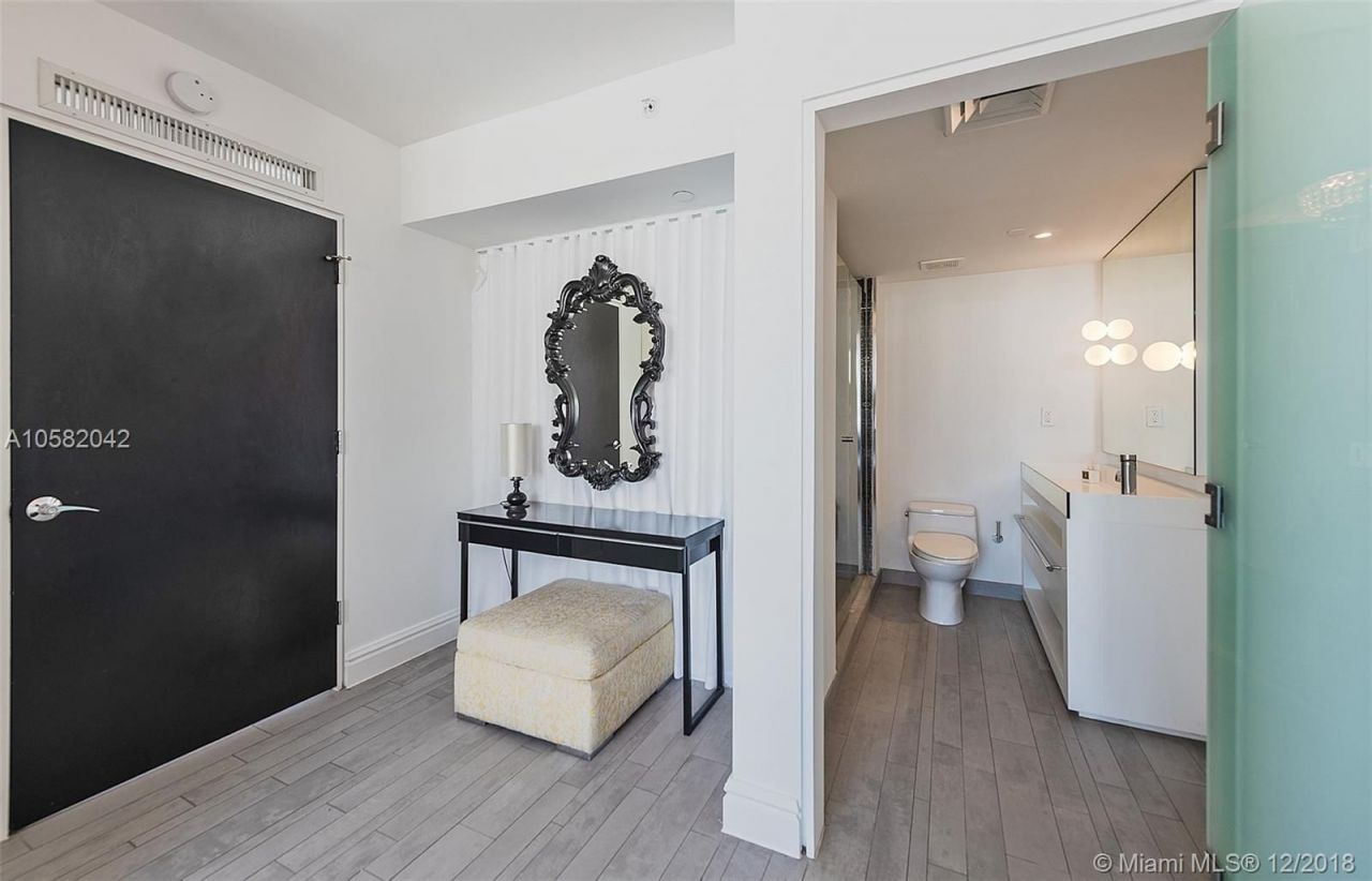 Apartment in Miami, USA, 80 m² - picture 7