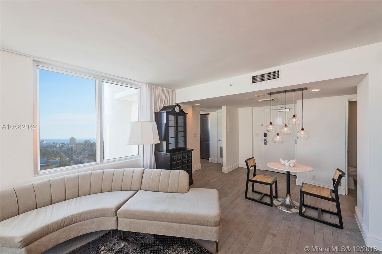 Apartment in Miami, USA, 80 m² - picture 4