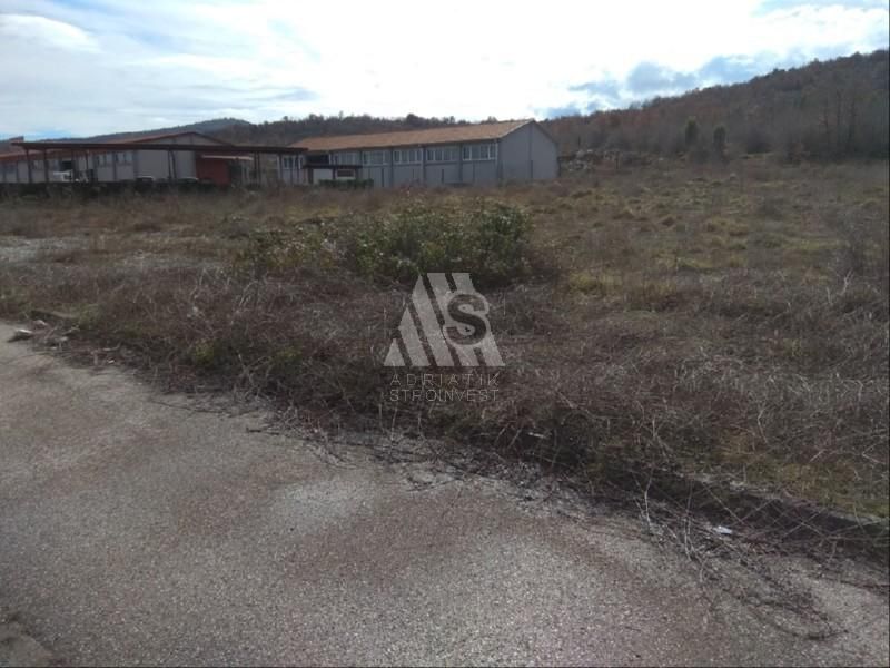 Land in Podgorica, Montenegro, 10 476 m² - picture 2