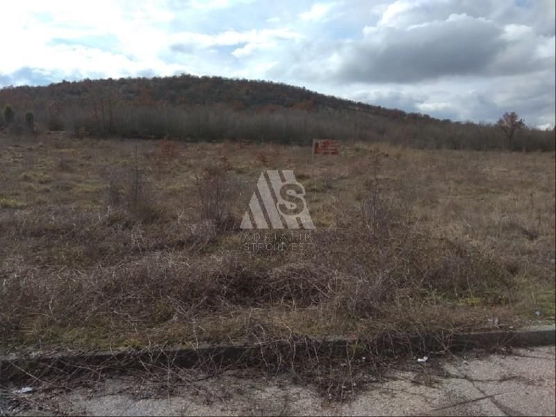 Land in Podgorica, Montenegro, 10 476 m² - picture 4