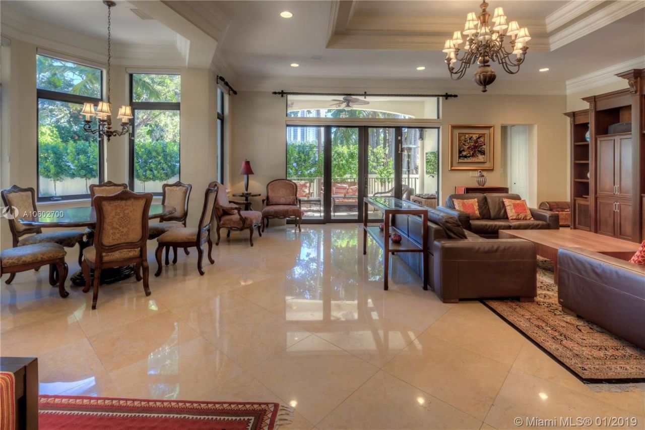 Villa à Miami, États-Unis, 540 m² - image 8