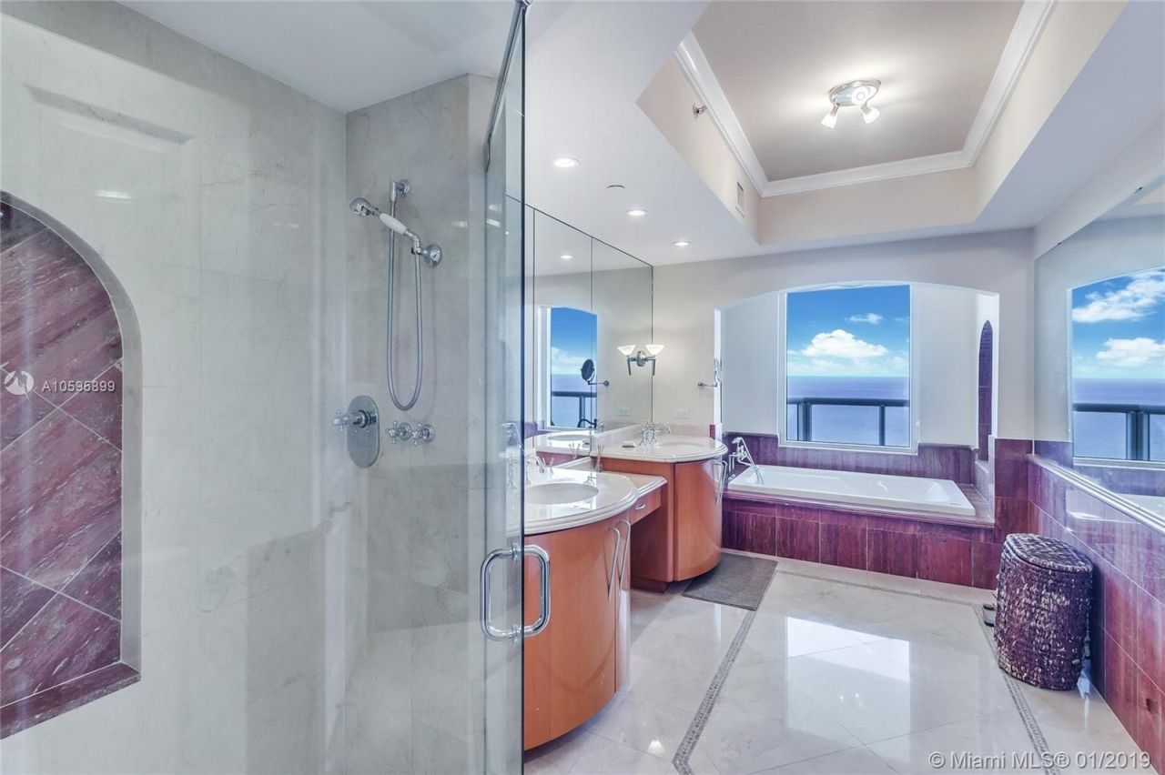 Piso en Miami, Estados Unidos, 250 m² - imagen 8