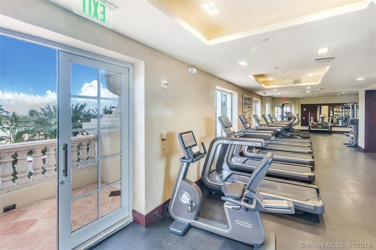 Piso en Miami, Estados Unidos, 250 m² - imagen 13