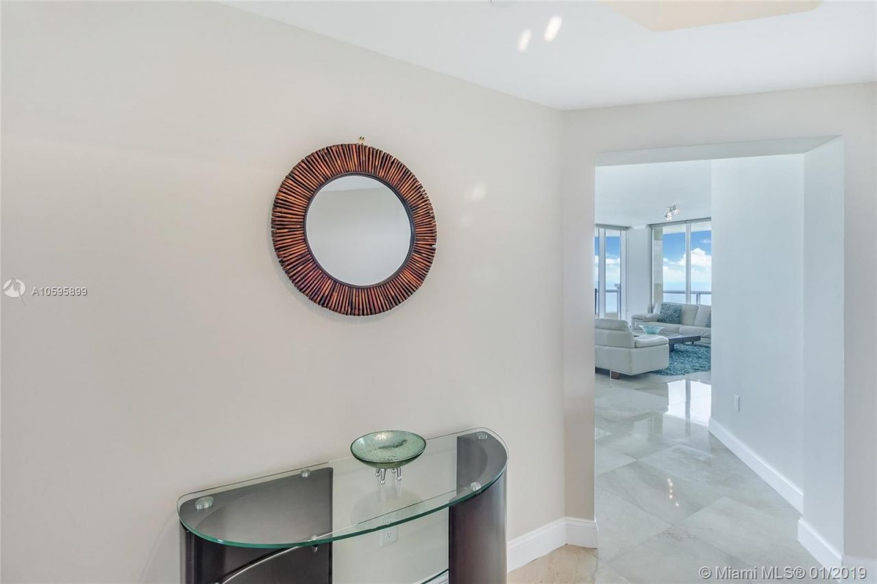 Piso en Miami, Estados Unidos, 250 m² - imagen 12