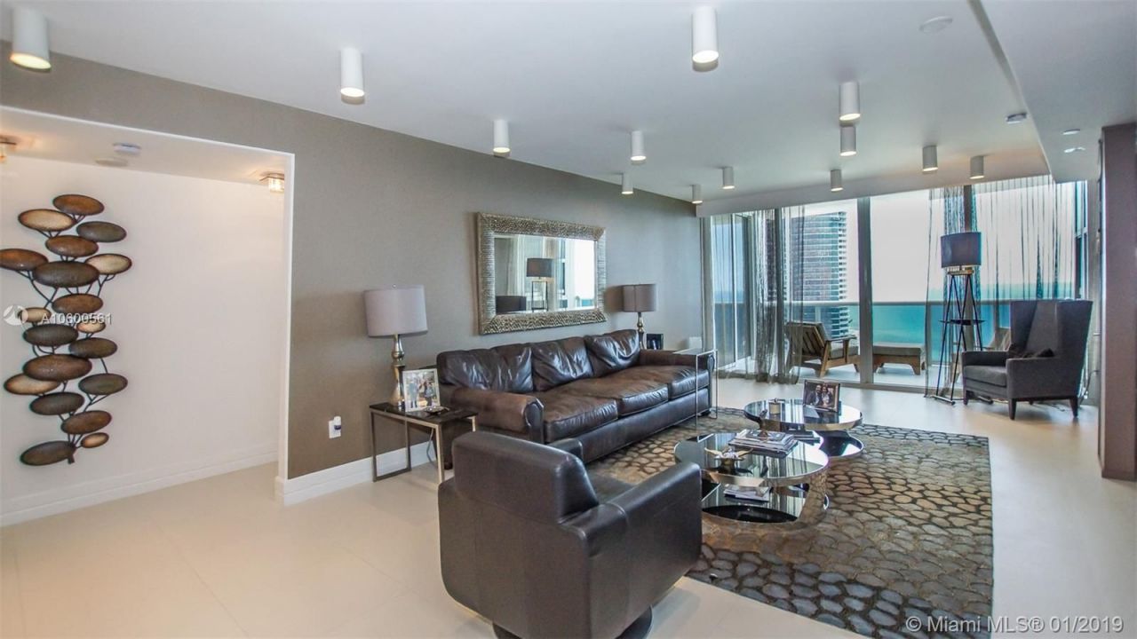 Flat in Miami, USA, 150 m² - picture 4