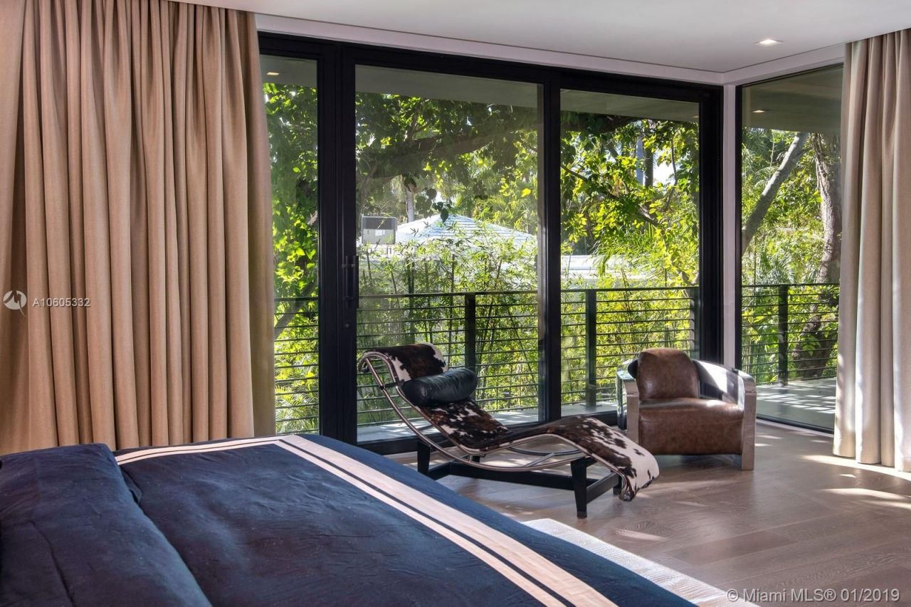 Villa en Miami, Estados Unidos, 600 m² - imagen 10