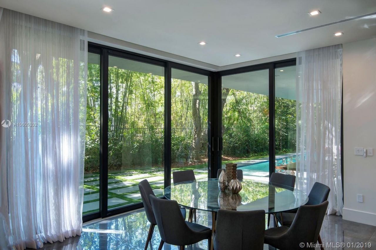 Villa en Miami, Estados Unidos, 600 m² - imagen 12