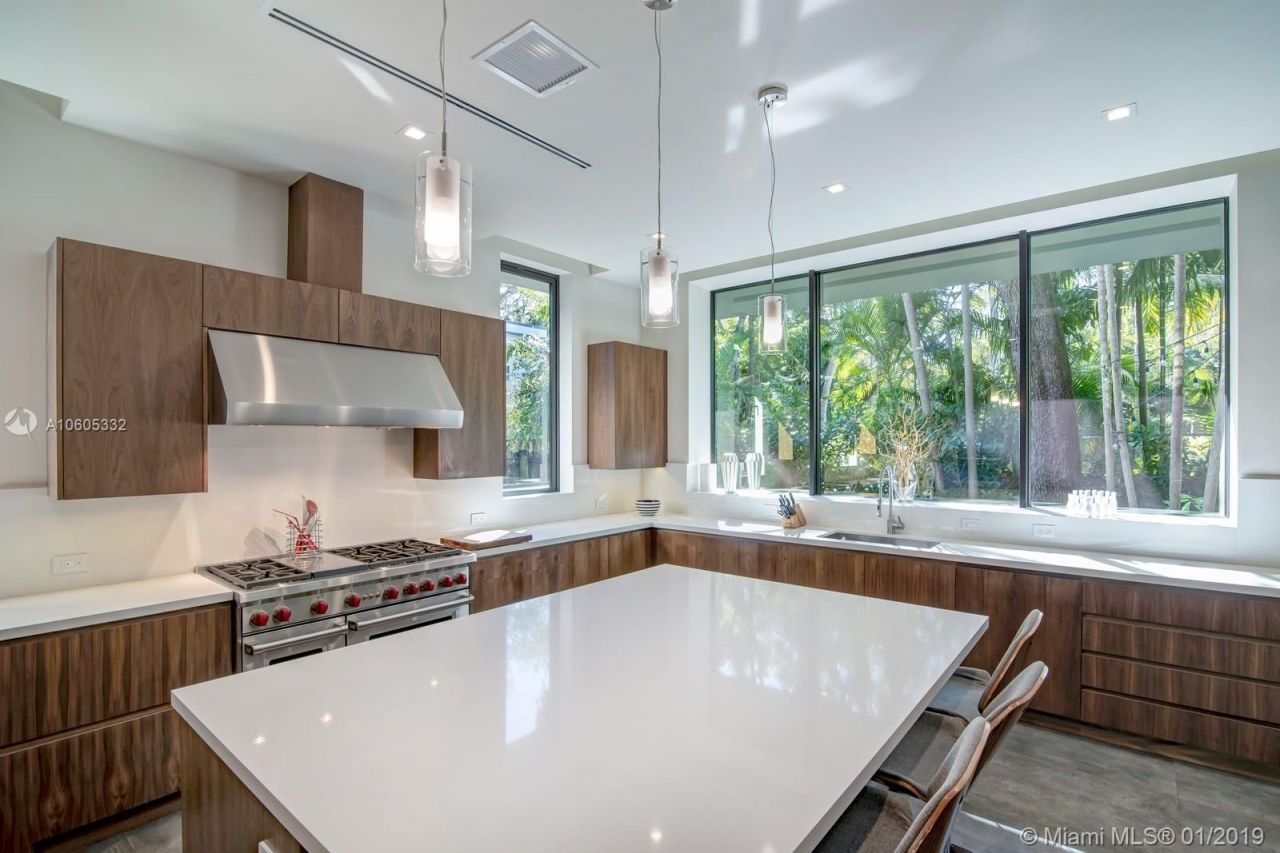 Villa en Miami, Estados Unidos, 600 m² - imagen 13