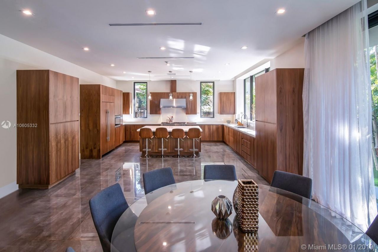 Villa en Miami, Estados Unidos, 600 m² - imagen 14