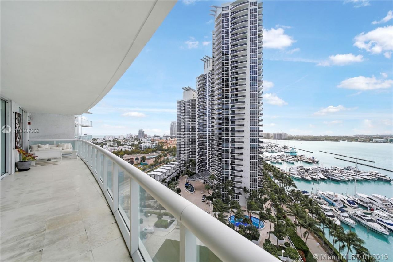 Piso en Miami, Estados Unidos, 350 m² - imagen 3