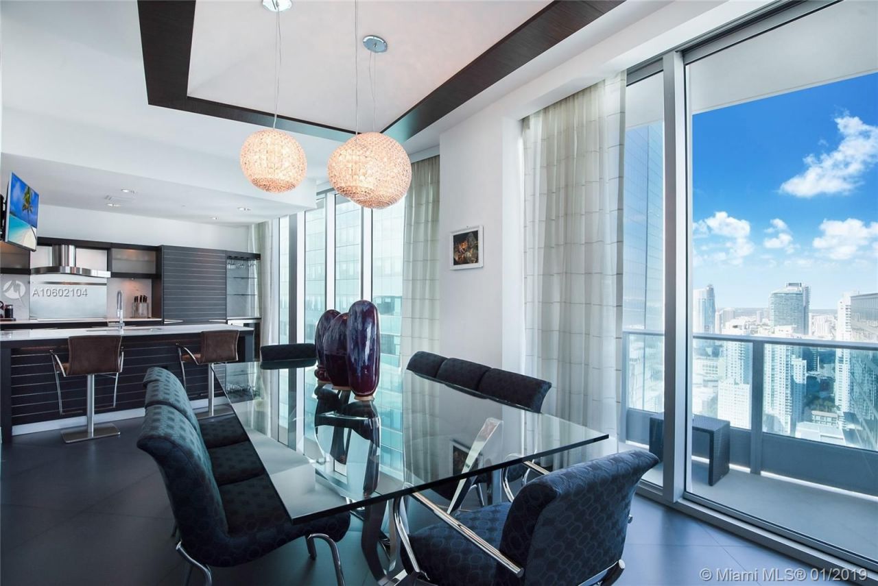 Piso en Miami, Estados Unidos, 230 m² - imagen 12