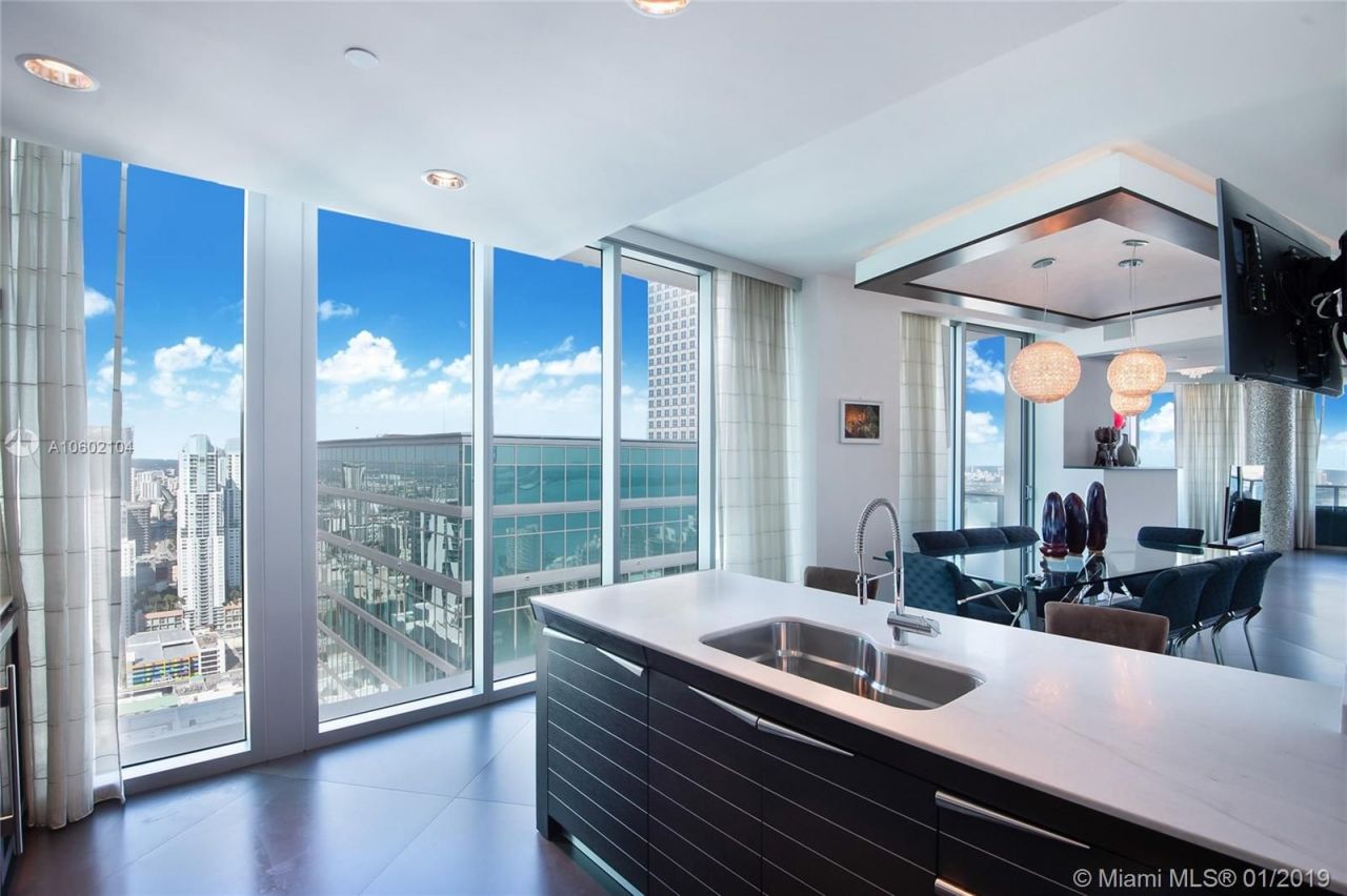 Piso en Miami, Estados Unidos, 230 m² - imagen 13