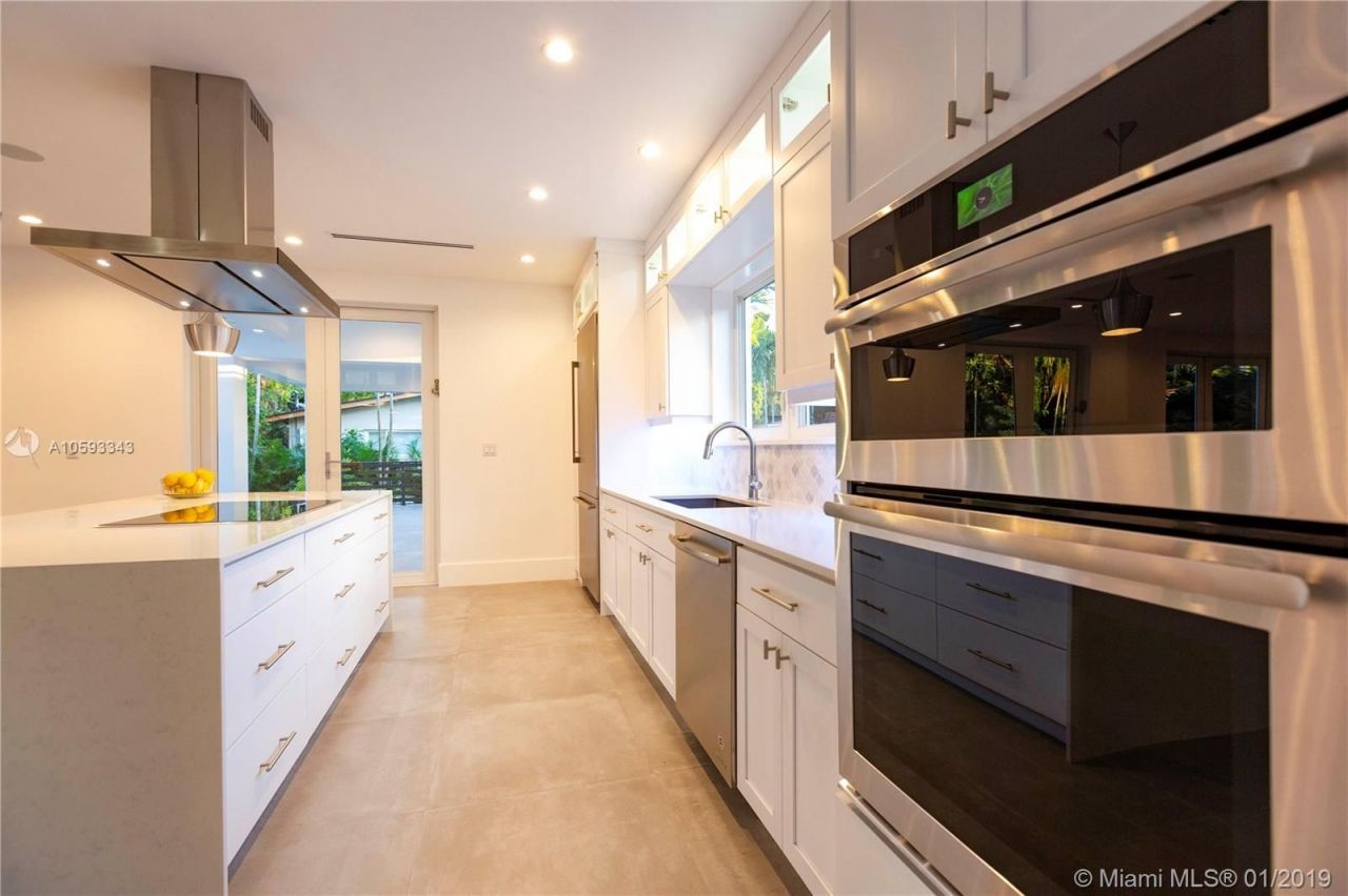 Haus in Miami, USA, 330 m² - Foto 13