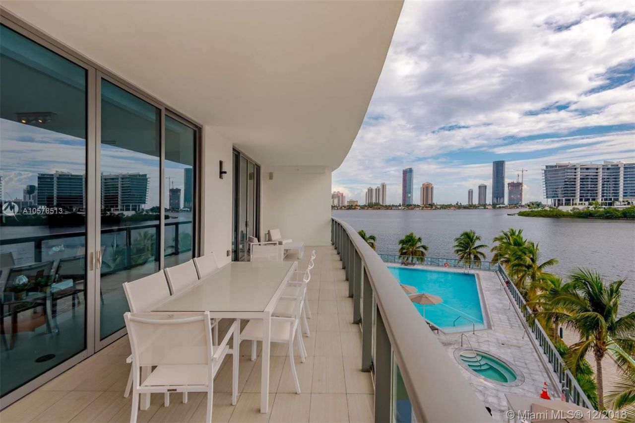 Flat in Miami, USA, 270 m² - picture 3