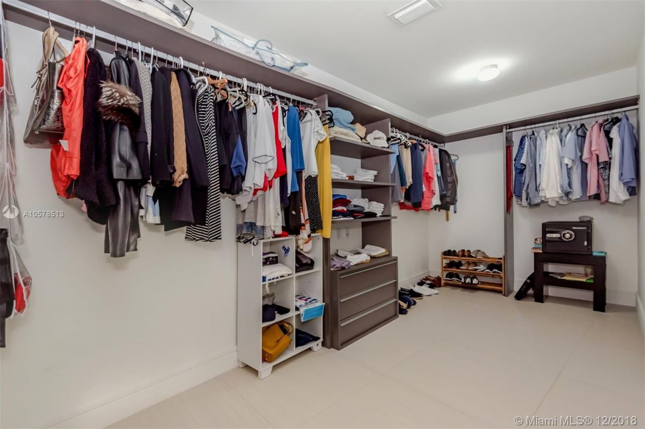 Flat in Miami, USA, 270 m² - picture 15