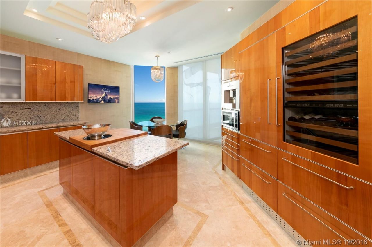 Appartement à Miami, États-Unis, 360 m² - image 3