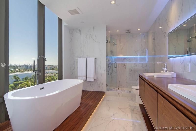 Flat in Miami, USA, 160 m² - picture 6