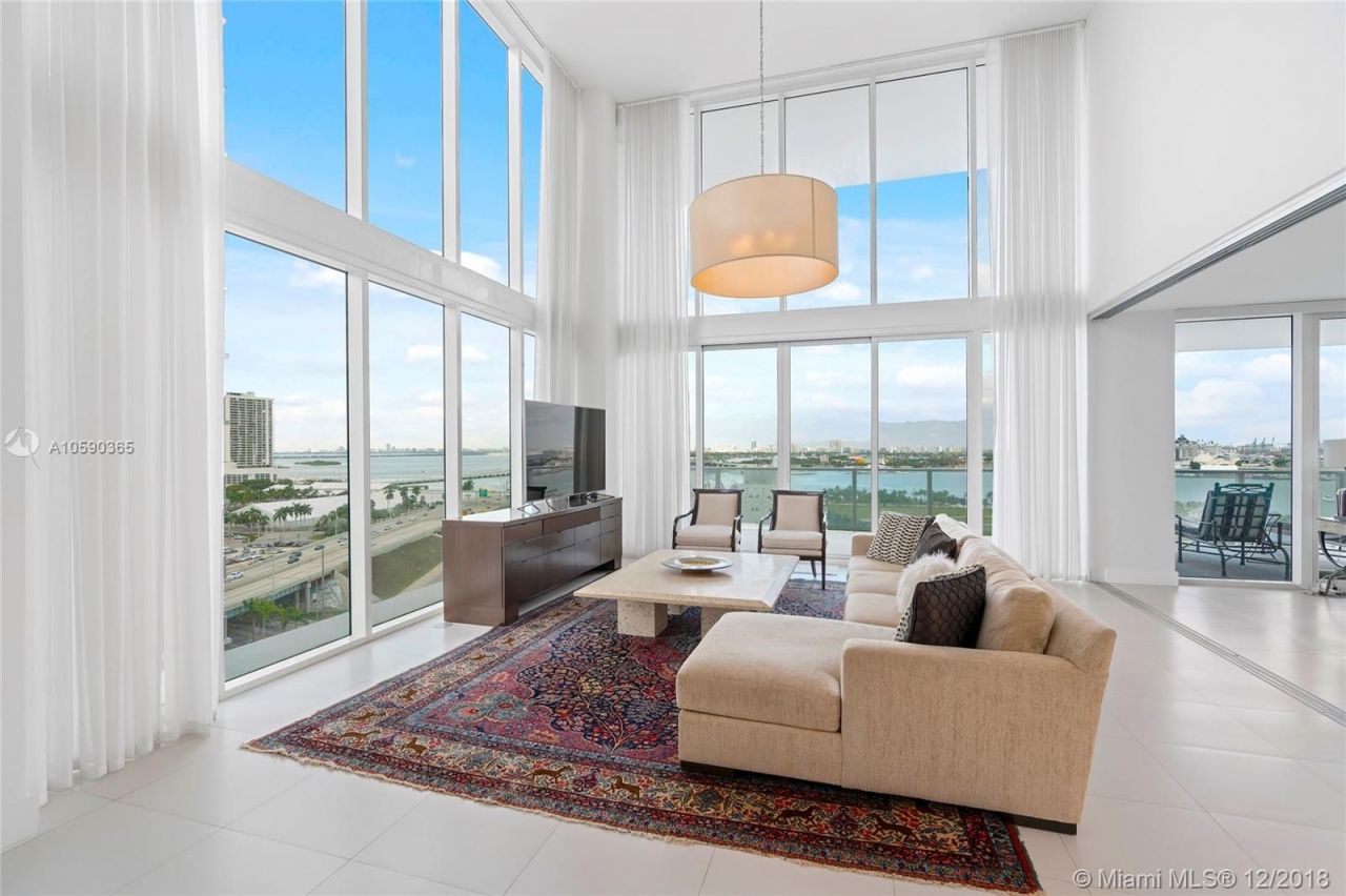 Loft en Miami, Estados Unidos, 200 m² - imagen 1