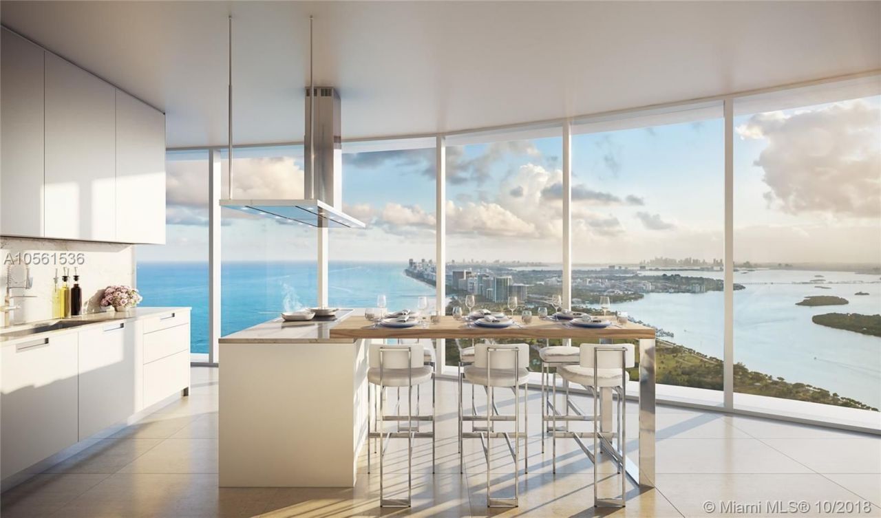 Flat in Miami, USA, 300 m² - picture 2