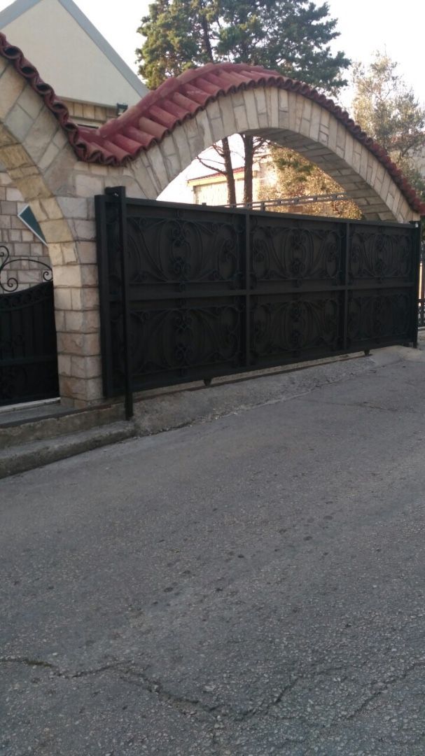 House in Bar, Montenegro, 360 m² - picture 10