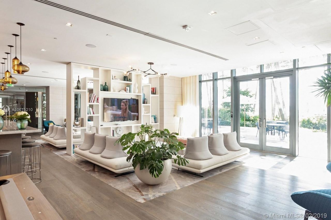 Piso en Miami, Estados Unidos, 90 m² - imagen 10