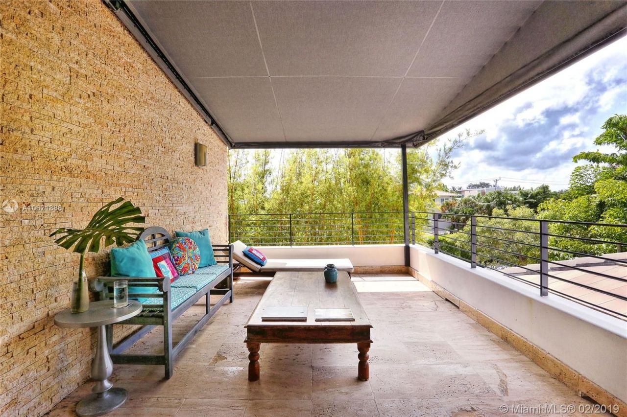 Villa à Miami, États-Unis, 360 m² - image 4