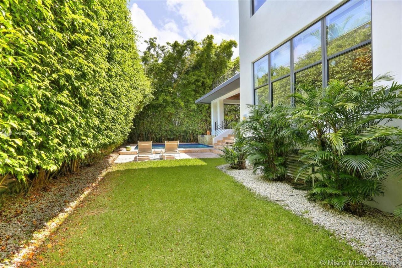 Villa à Miami, États-Unis, 360 m² - image 5