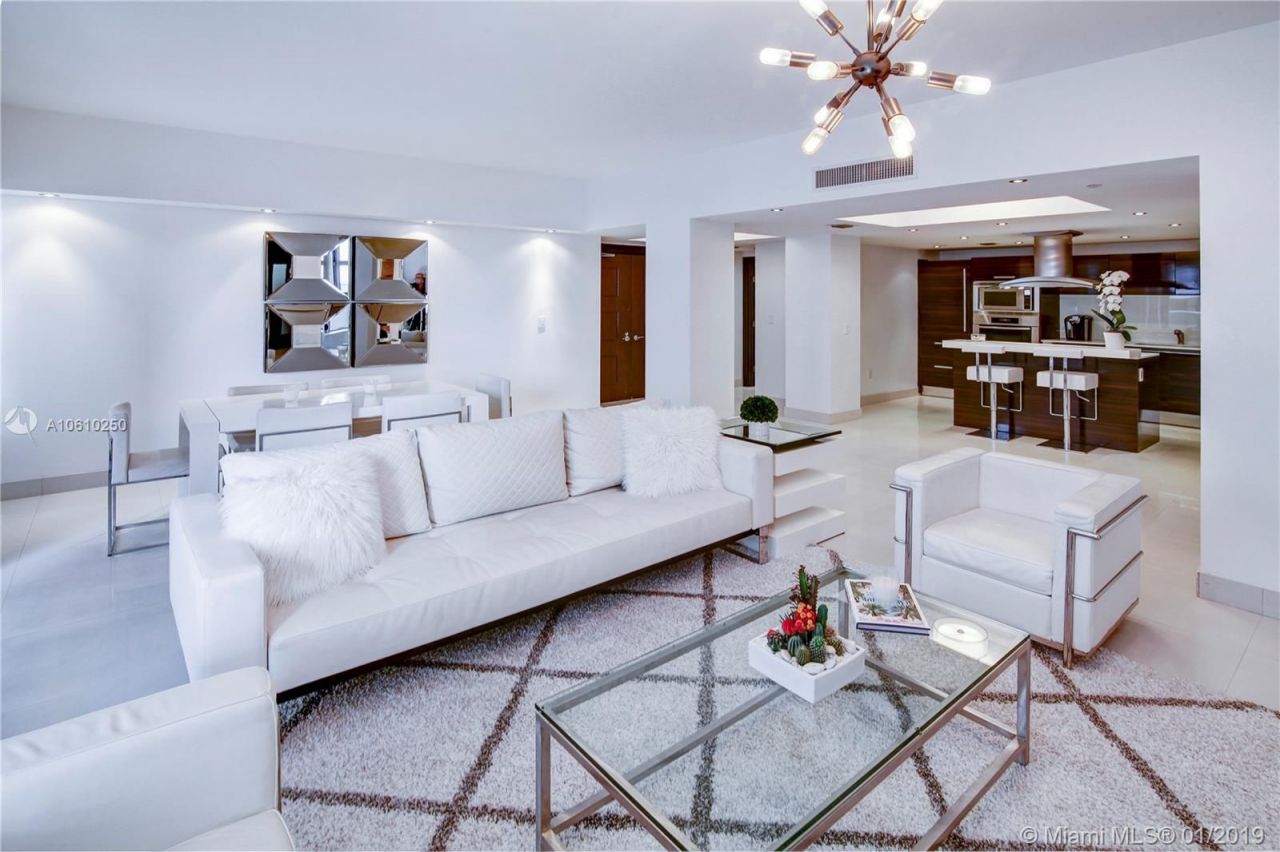 Piso en Miami, Estados Unidos, 150 m² - imagen 11